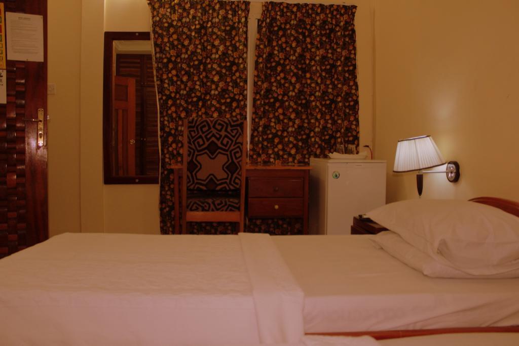 Hotel Loreto Cape Coast Esterno foto